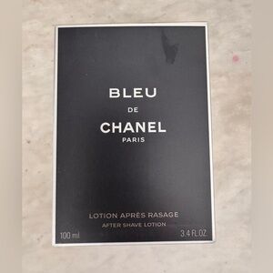 CHANEL
BLEU DE CHANEL
After Shave Lotion, 3.4-oz.
